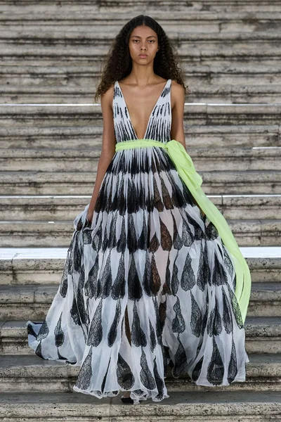 Look 66